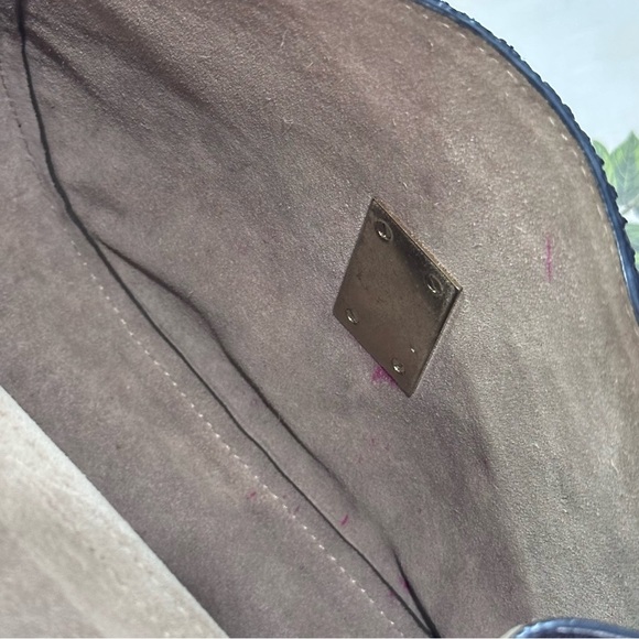 Chloe Drew Crossbody Bag - Picture 13 of 17